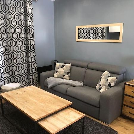 Cosy 3 Pieces En Face De La Gare Apartment Rambouillet Exterior photo