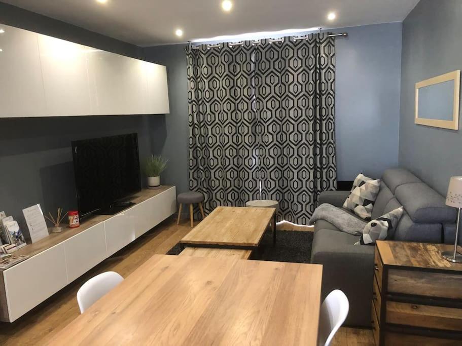 Cosy 3 Pieces En Face De La Gare Apartment Rambouillet Exterior photo
